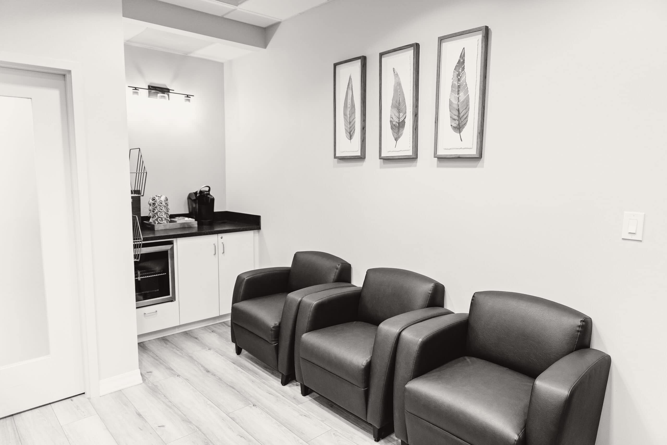 interior of office bl/white